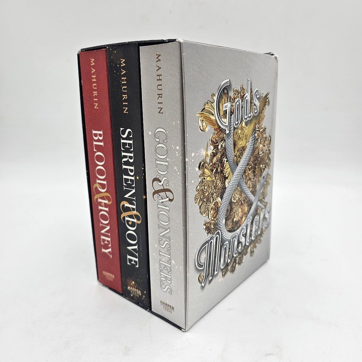 LIKE NEW | Serpent & Dove 3-Book Box Set | Shelby Mahurin Complete Trilogy PB
