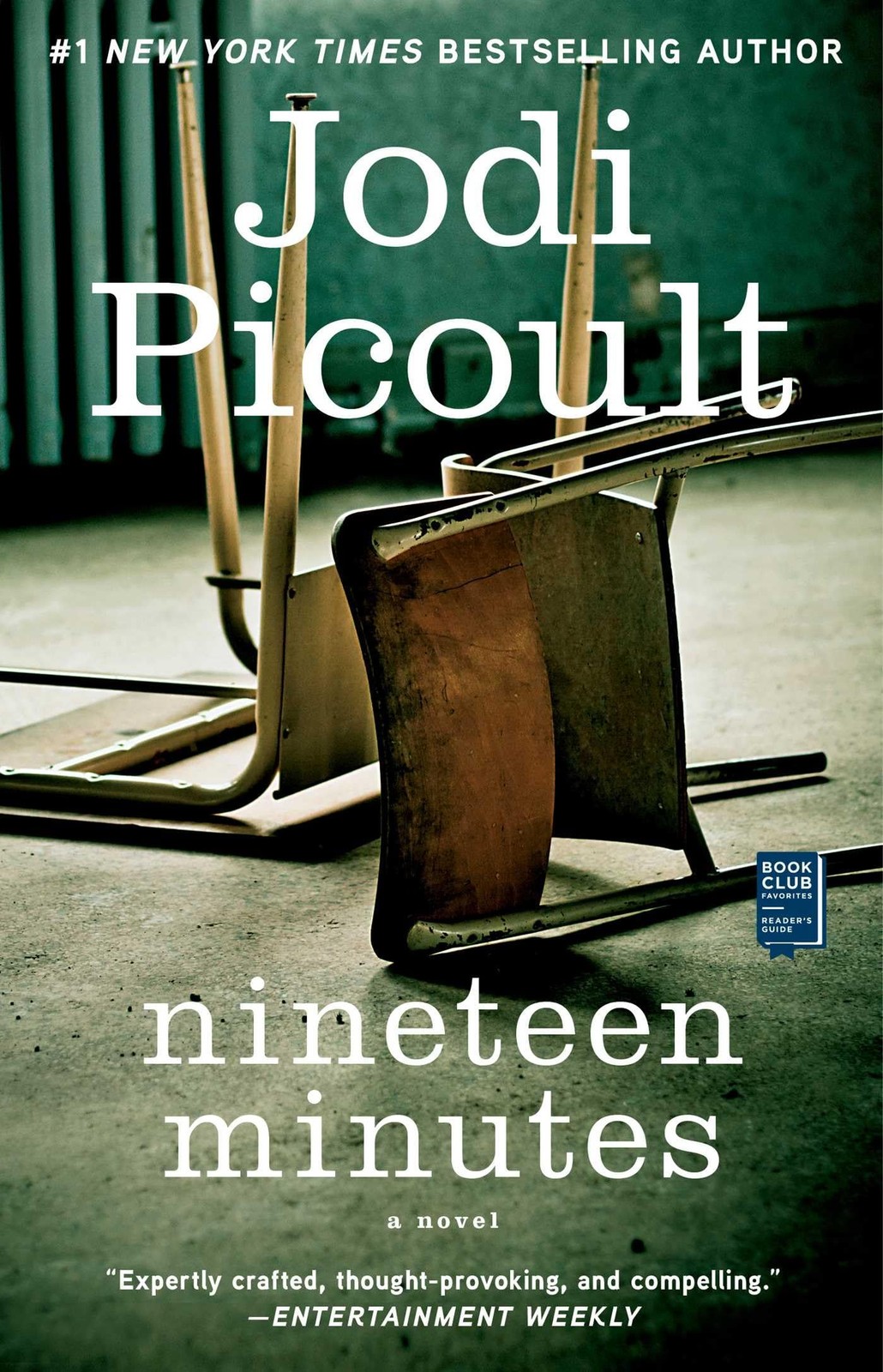 Nineteen Minutes: A Novel