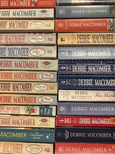 Lot of 10 Debbie Macomber Paperbacks Random Mix of Books